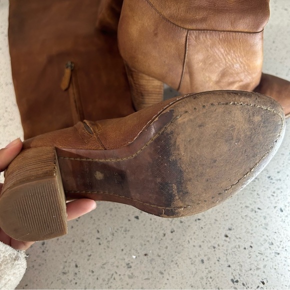 Linea Paolo Suede Knee High Block Heel Boots​​​ - Picture 8 of 12